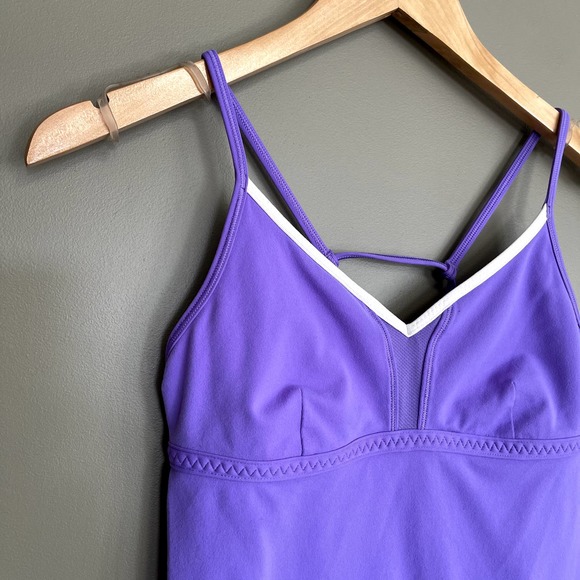 Lululemon Live Lightly Tank in Power Purple White Size 6 Gym‎ Athletic Sporty - Picture 9 of 16